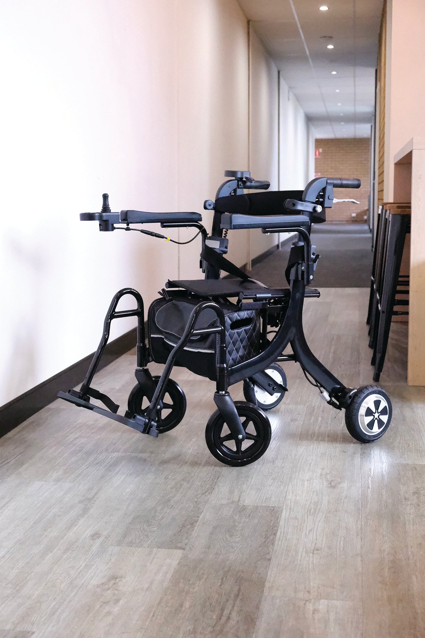 E-Traveller EVO - Powered Rollator