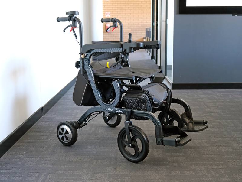 E-Traveller Tall Powered Rollator