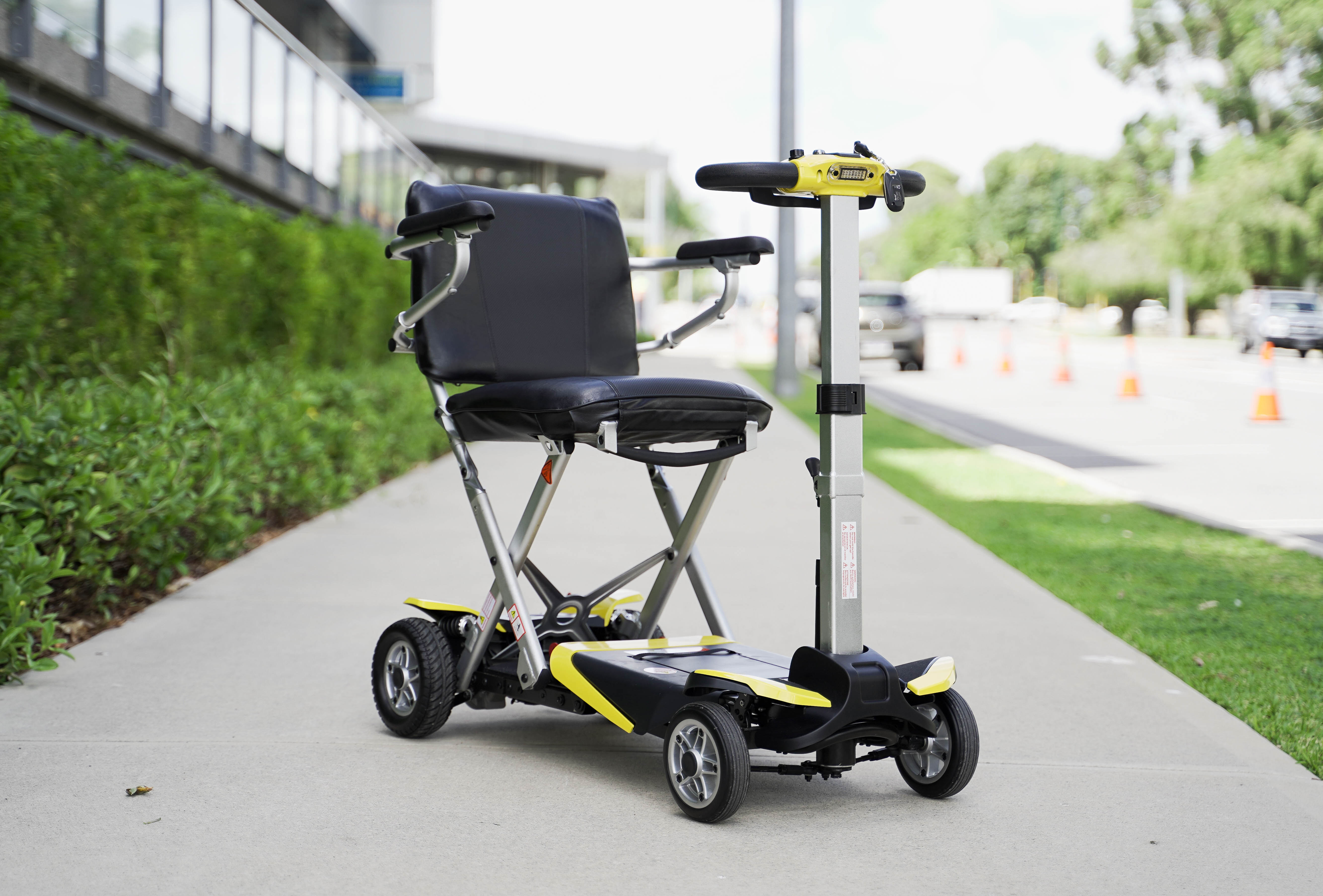 Solax Charge - Auto Fold Mobility Scooter